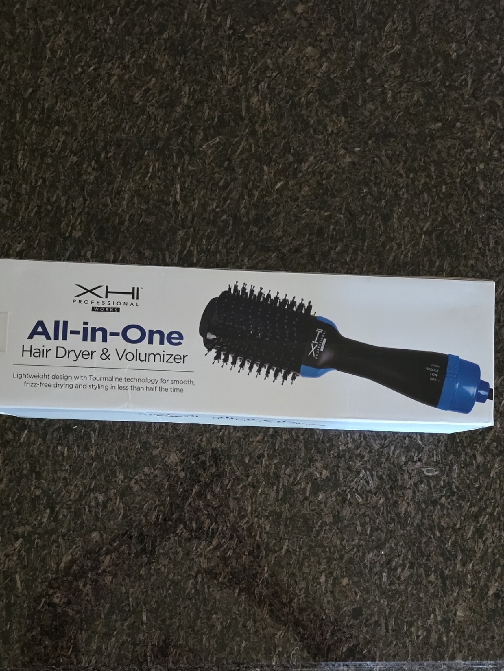 XHI Professional All-in-One Hair Dryer & Volumizer - Black and Blue